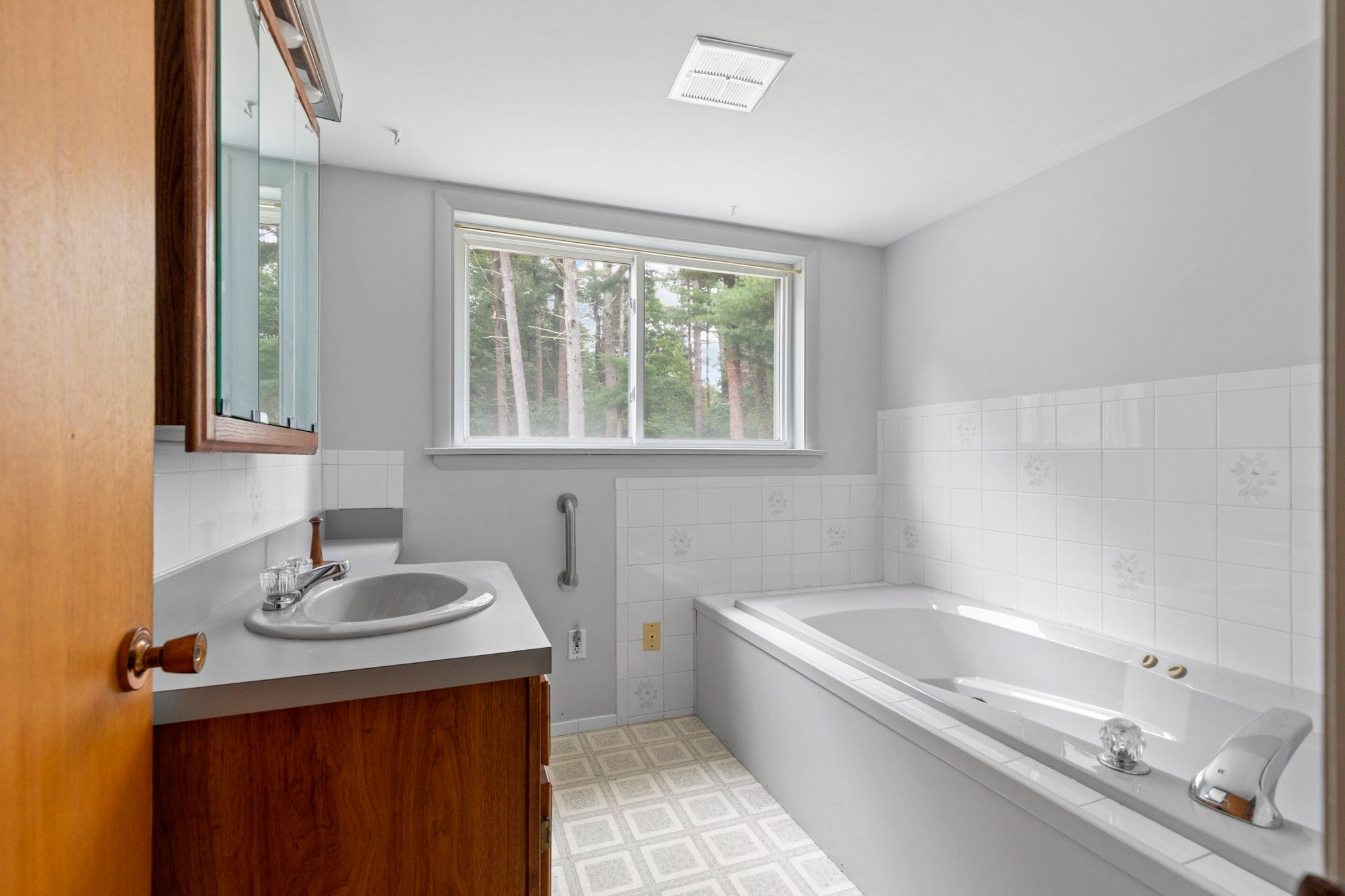 24 Fresh Pond Cir, Plymouth, MA, 24 Fresh Pond Cir, Plymouth, MA Photo #23