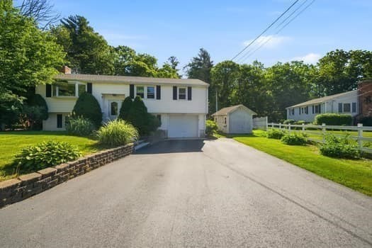 115 Arrowhead Dr