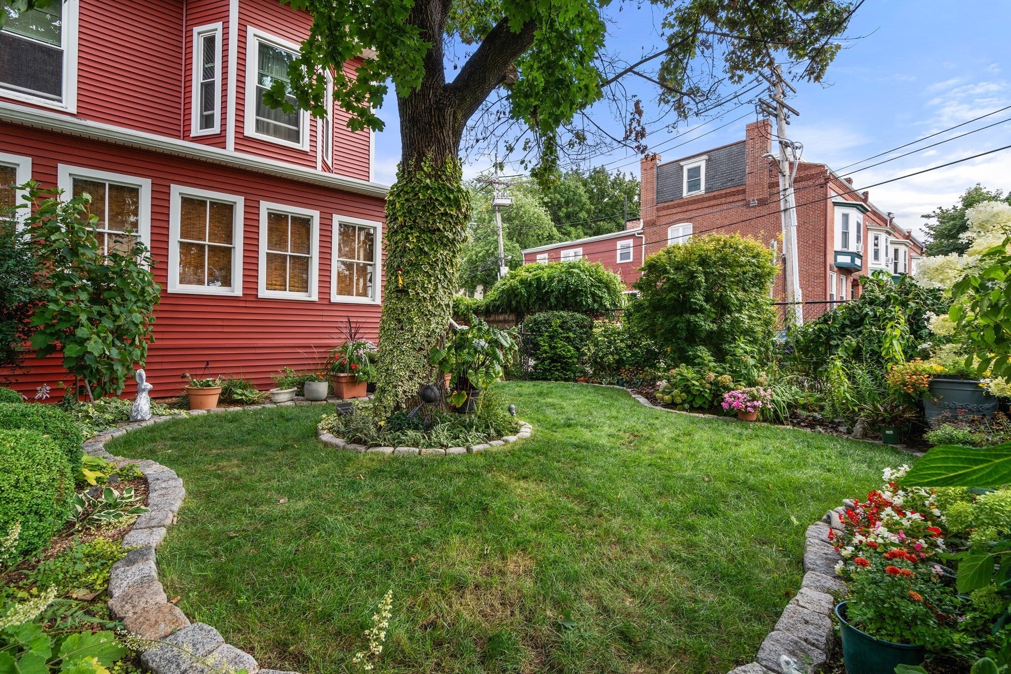 85 Franklin St