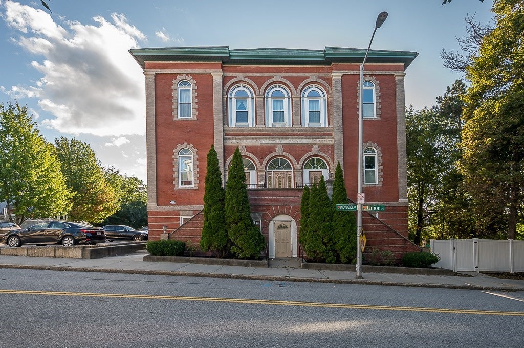 32 Providence St #8, Worcester, MA Photo #2
