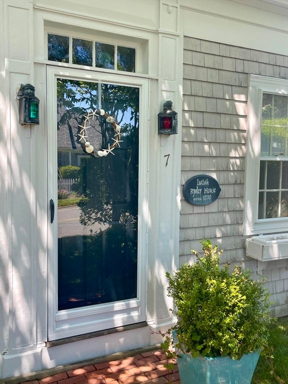 7 Fox Hill Rd