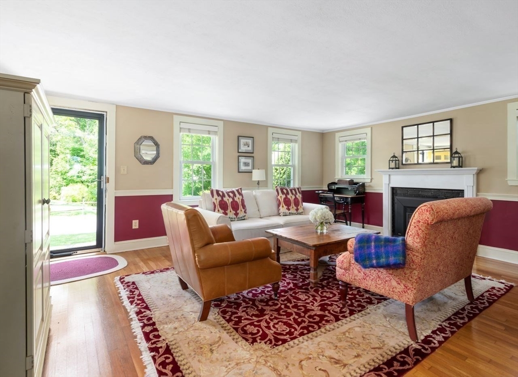9 Fairview Ave