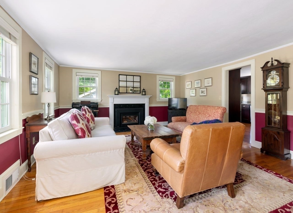 9 Fairview Ave