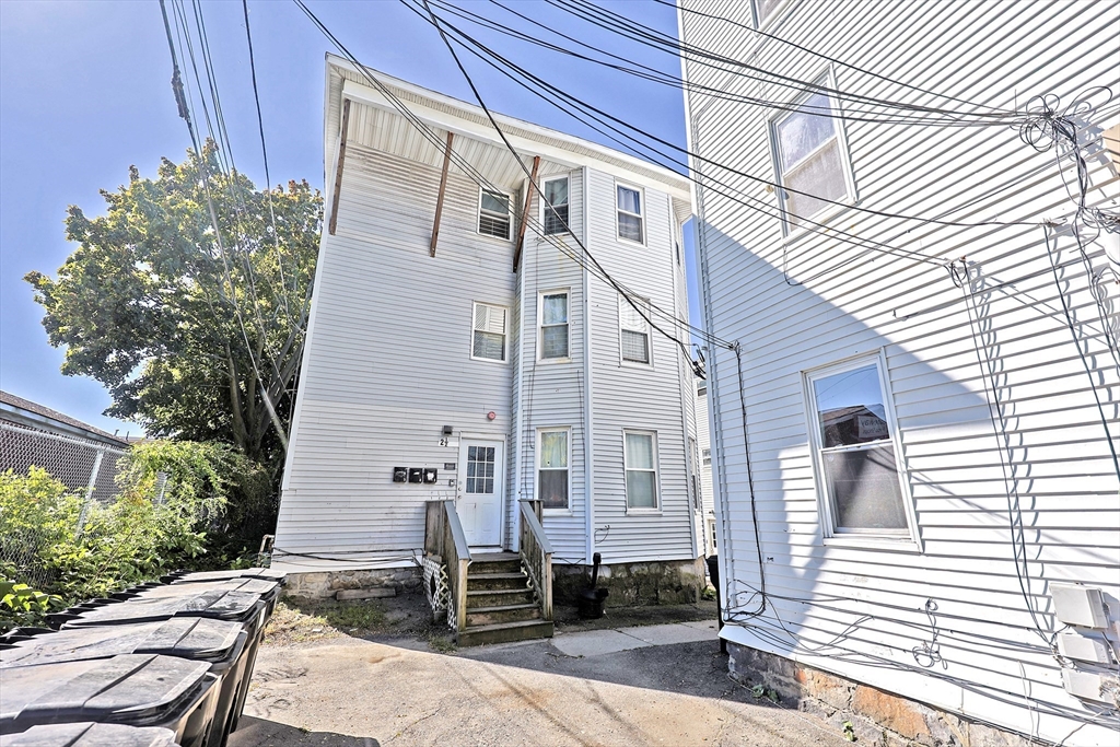 2 Henchman St