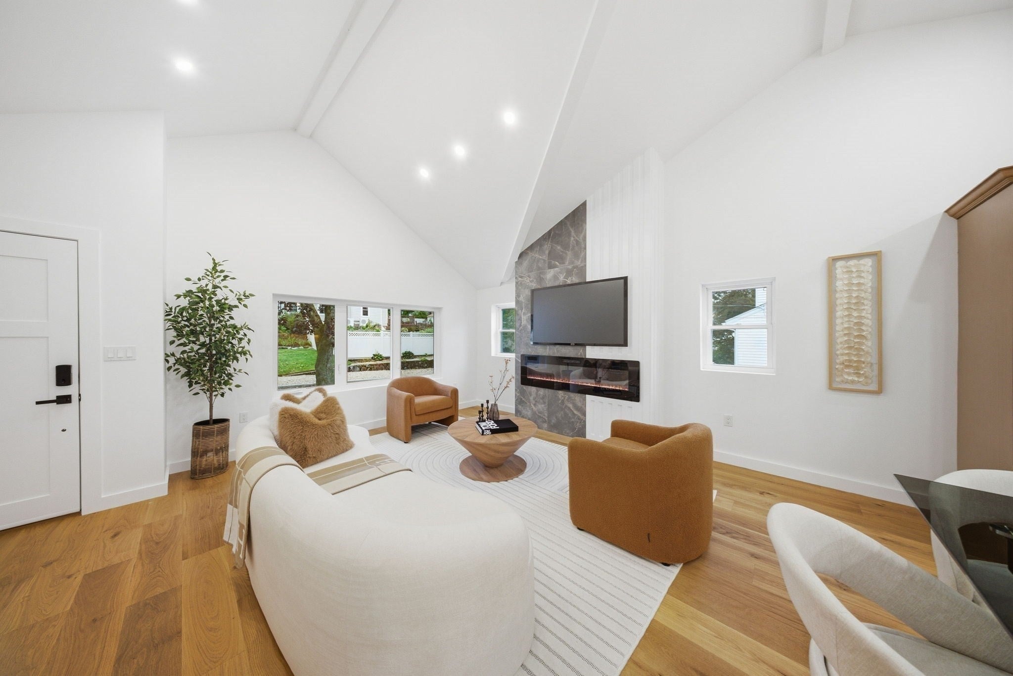 48 Burnett St