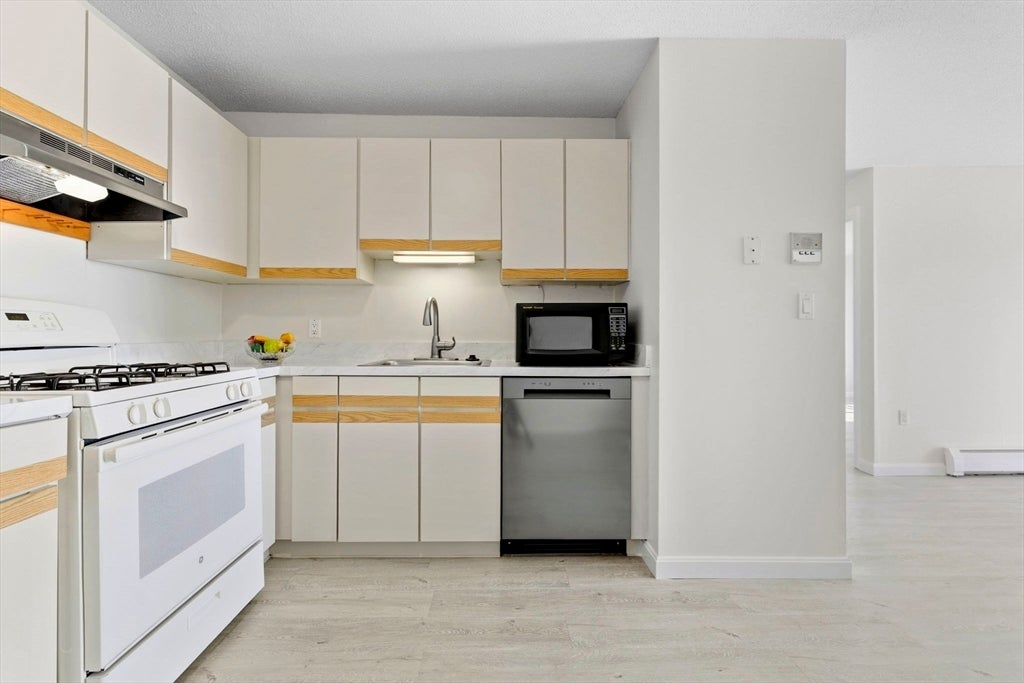 24 Kenmar Drive #239, Billerica, MA, 24 Kenmar Drive #239, Billerica, MA Photo #4