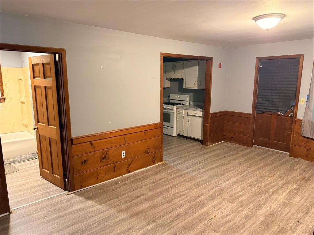 16 Assonet Blvd, Freetown, MA, 16 Assonet Blvd, Freetown, MA Photo #8