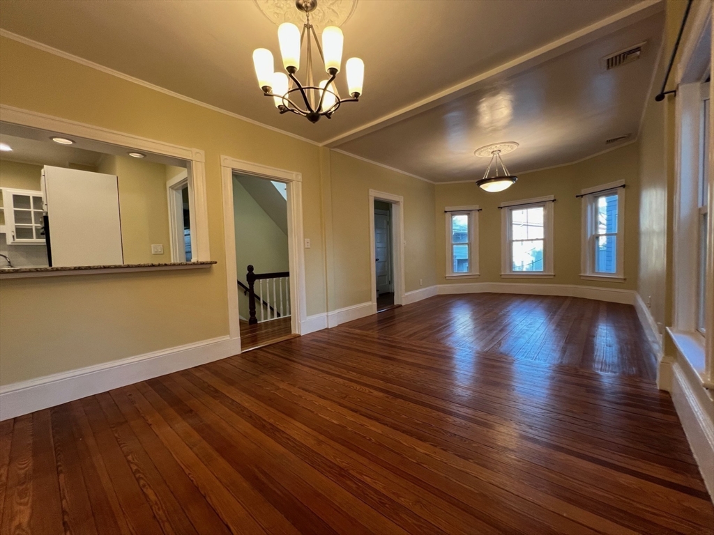 Photo 1 of 32 — 4 Porter Circle 2, Cambridge, MA 02140