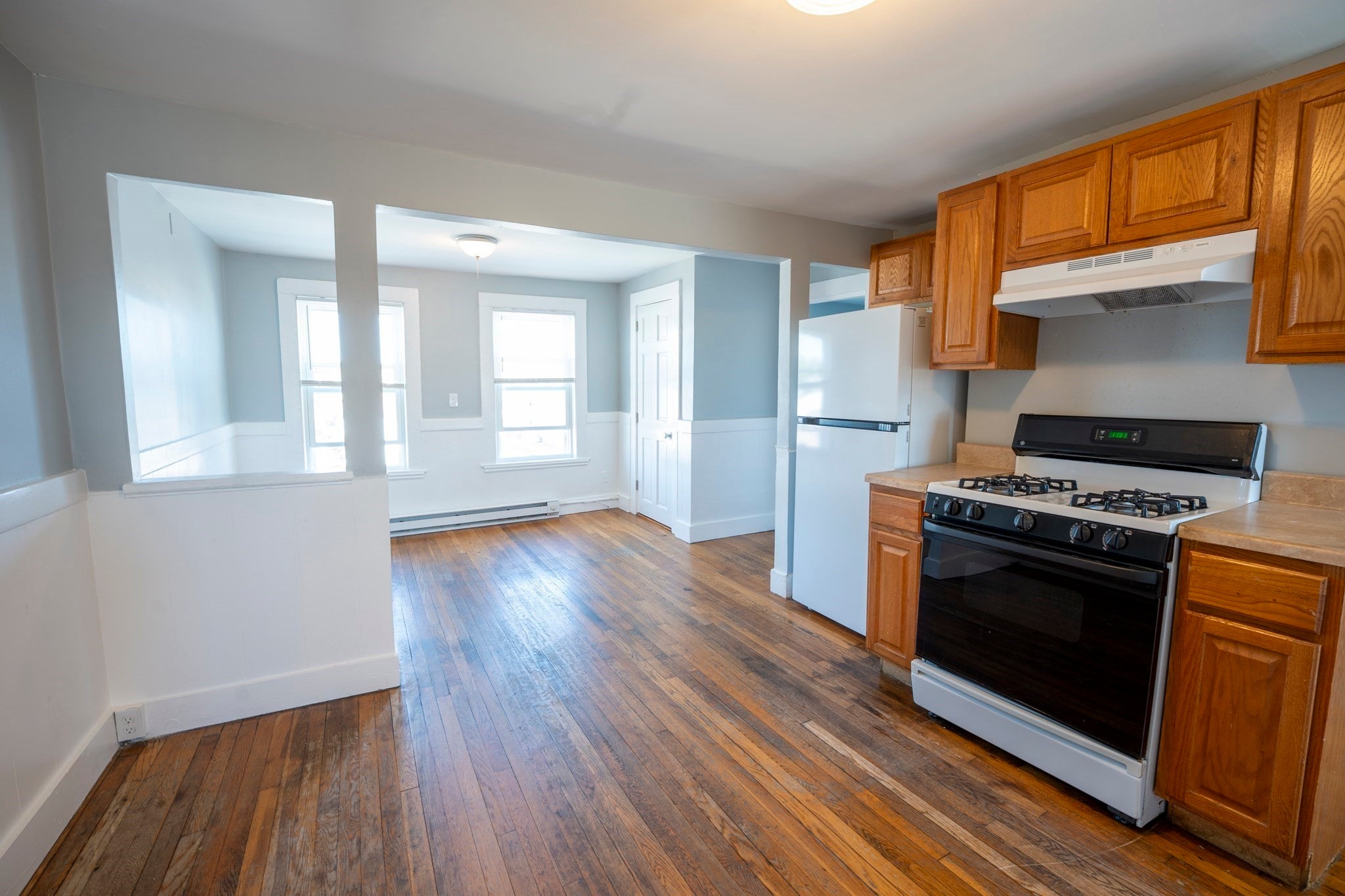 Photo of 144 Park St, Beverly, MA