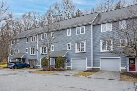 8 Country Hill Ln 8 Haverhill MA 01832