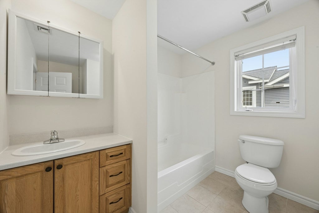 40 Myrtle Street #3, Waltham, MA Photo #22