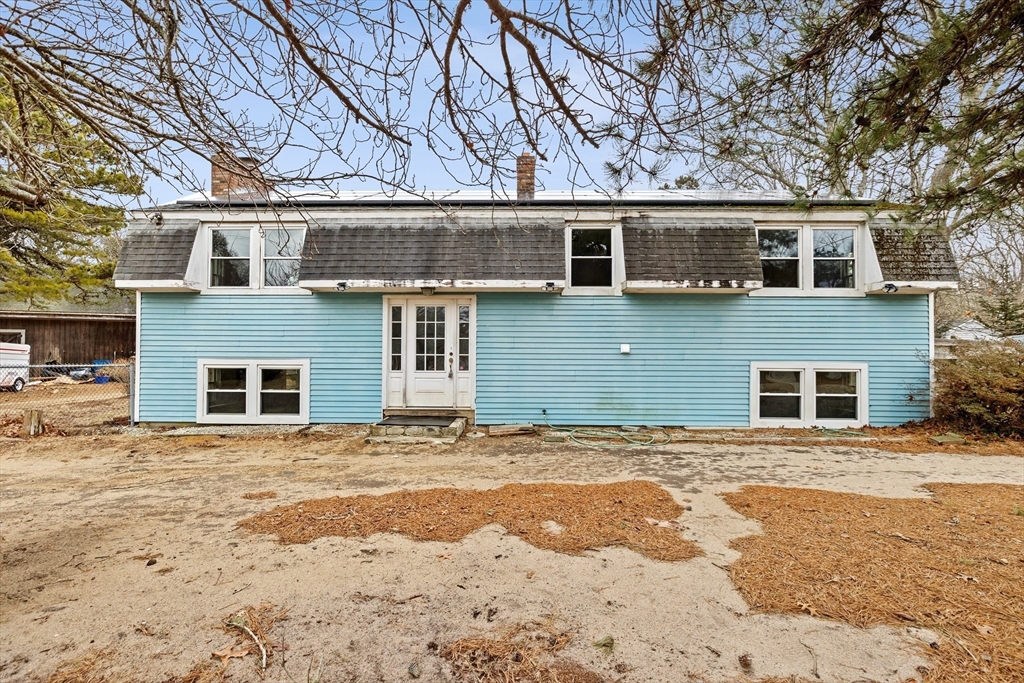 1460 Massasoit Rd