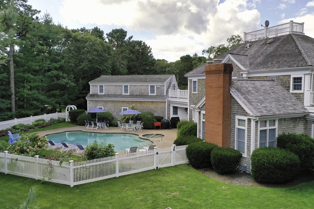 Barnstable, Massachusetts 02648, United States, 4 Bedrooms Bedrooms, ,5 BathroomsBathrooms,Residential,Active,110359