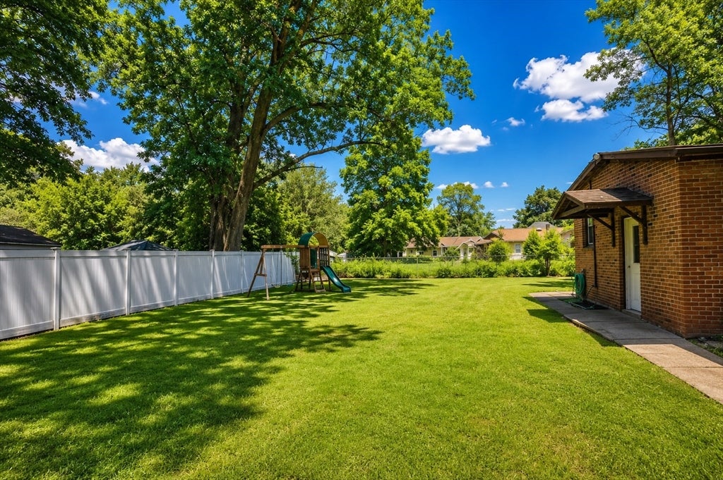 114 Witheridge St, Agawam, MA Photo #13