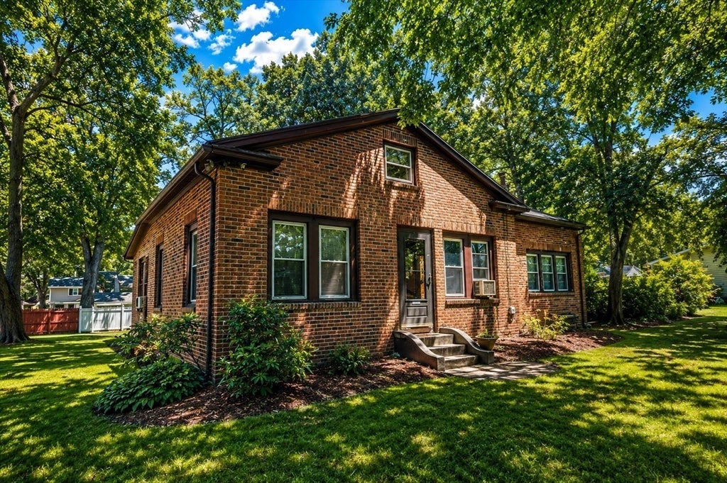114 Witheridge St, Agawam, MA Photo #2
