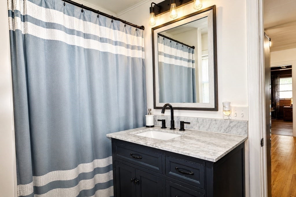 114 Witheridge St, Agawam, MA Photo #8