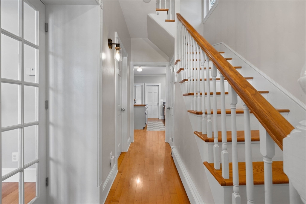 24 Minot St