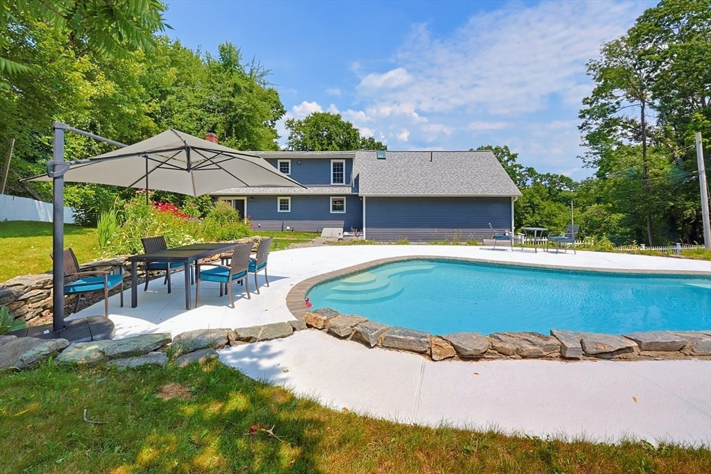 316 W Sutton Rd