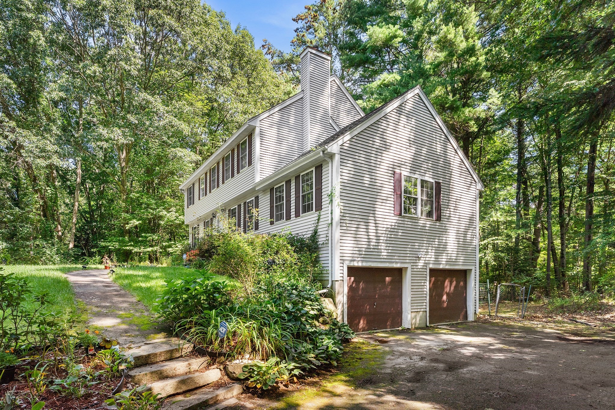 245 Hampstead St