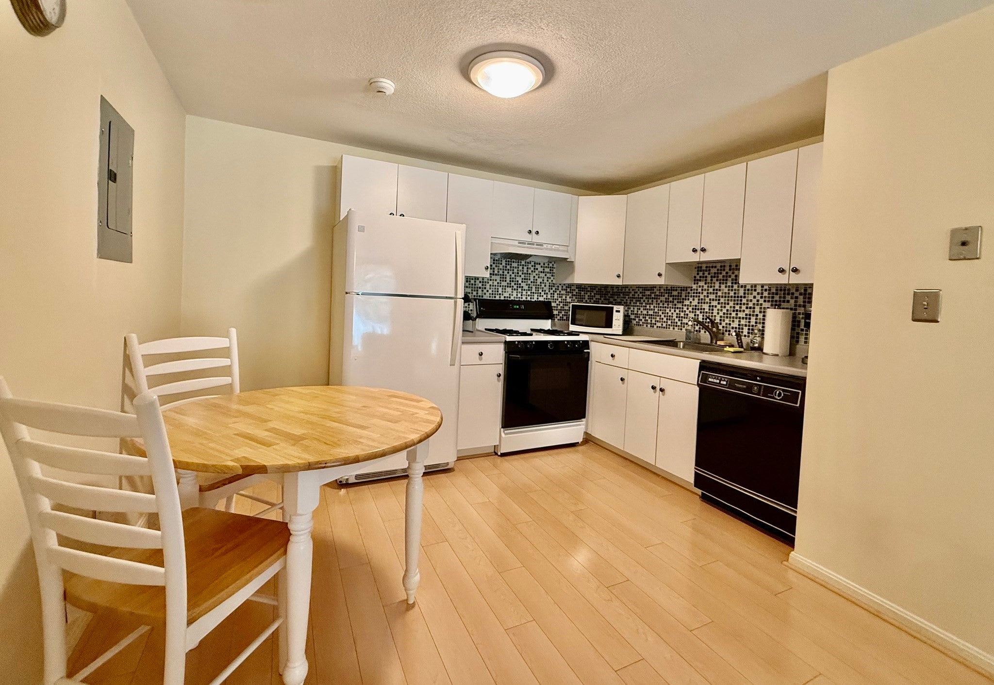 12 Kenmar Drive 87