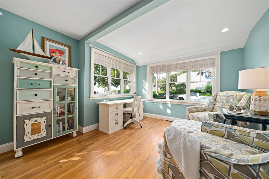 17 Plover Road