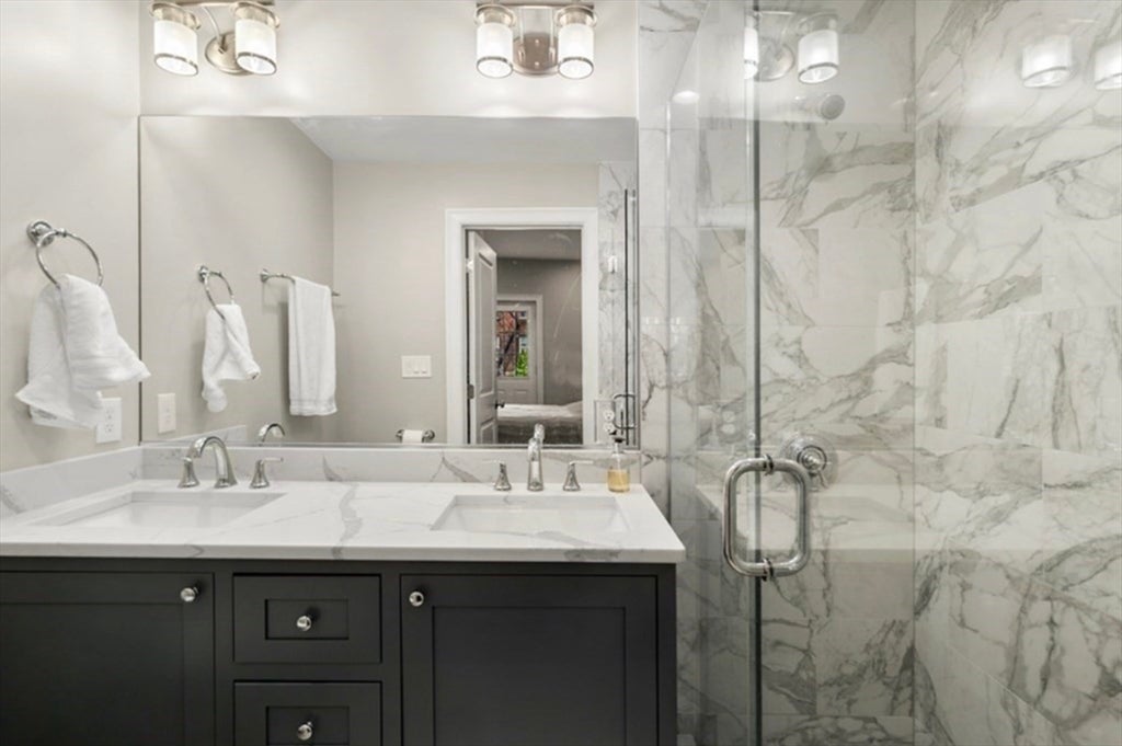 92 Bennington St #1, Boston, MA Photo #5