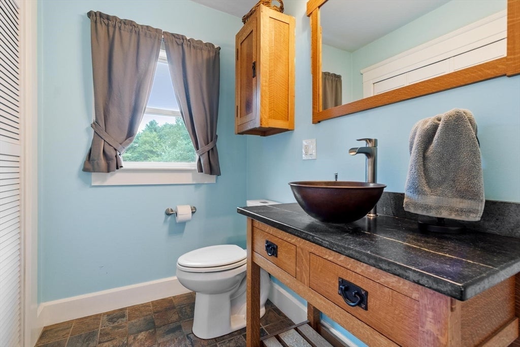 16-18 Curboy Rd, Sturbridge, MA Photo #31
