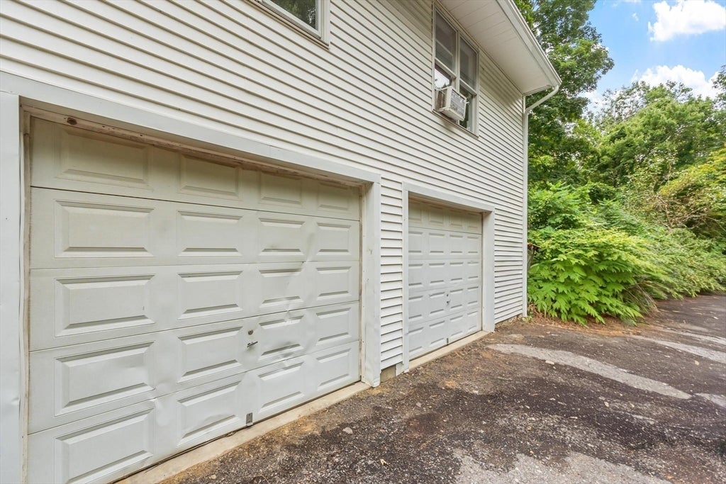 16-18 Curboy Rd, Sturbridge, MA Photo #14
