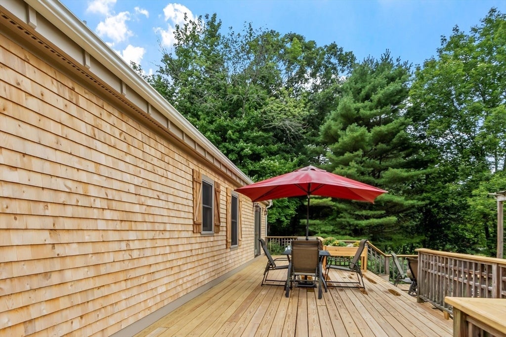 16-18 Curboy Rd, Sturbridge, MA Photo #10