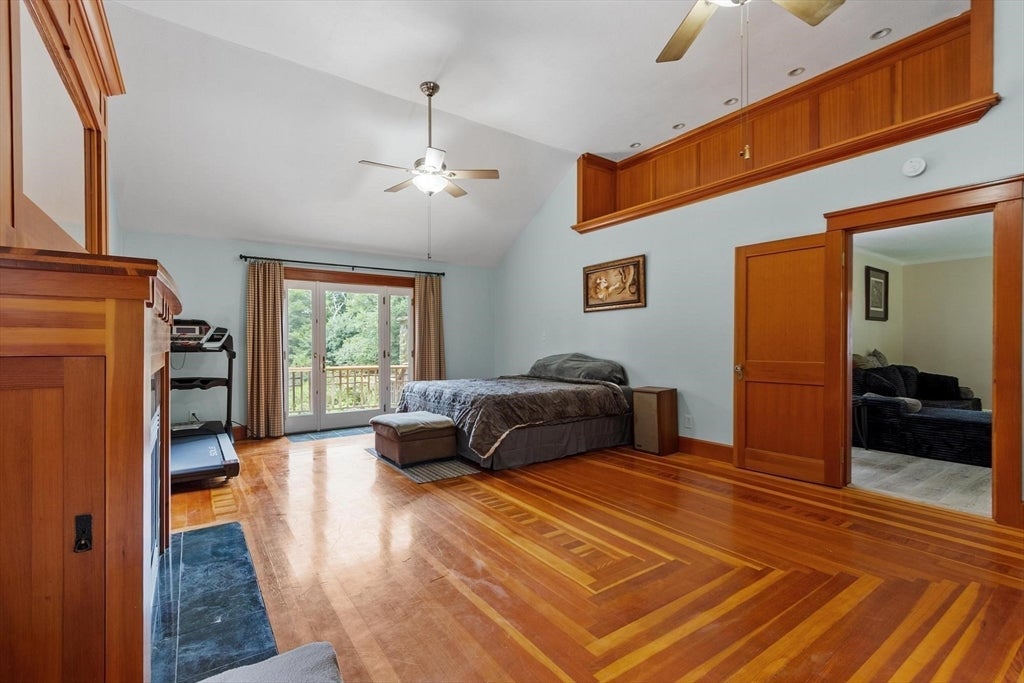 16-18 Curboy Rd, Sturbridge, MA Photo #23