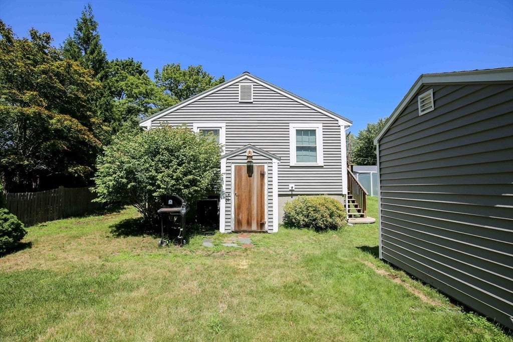 3 Fairview Ave
