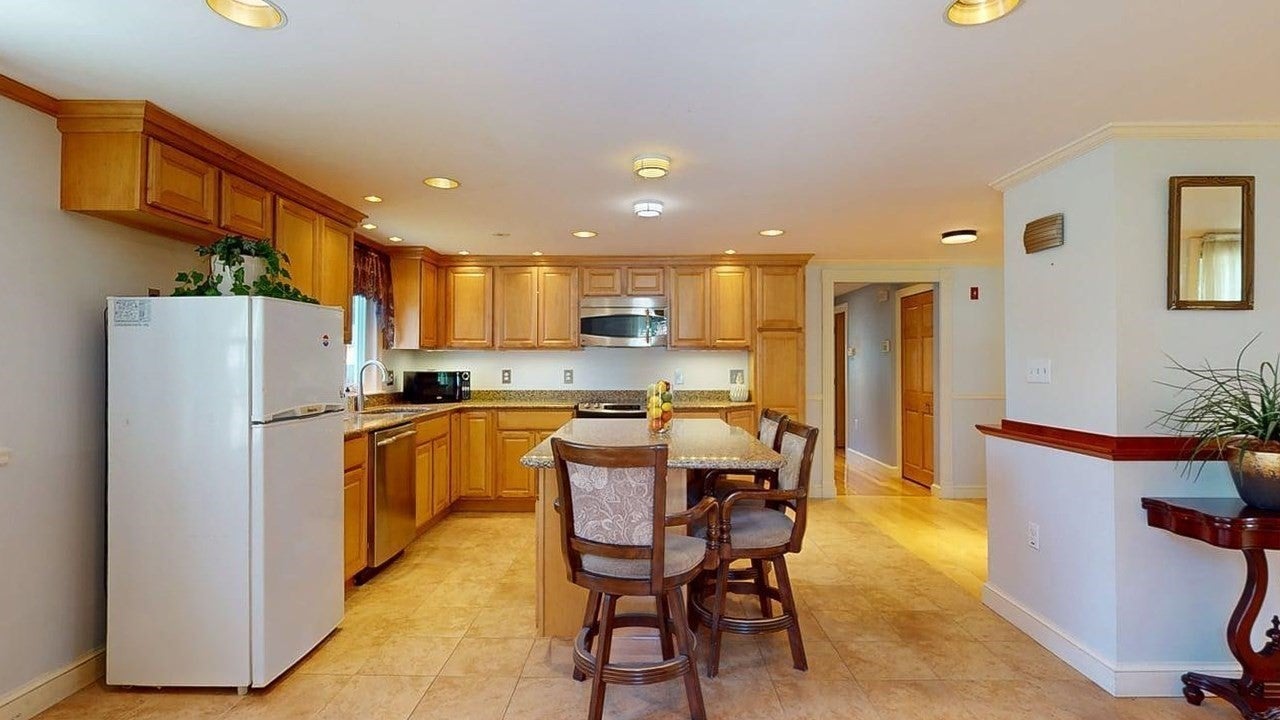 3 Fairview Ave, Natick, MA Photo #14