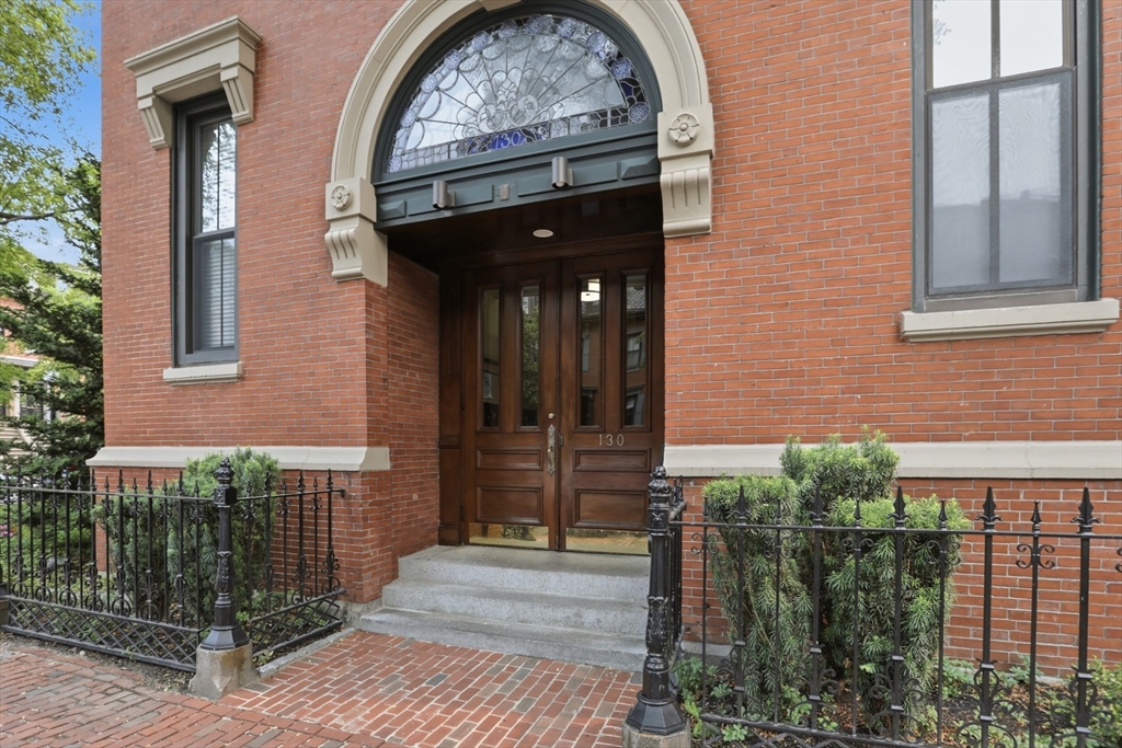 Photo 1 of 21 — 130 Appleton St 1E, Boston, MA 02116