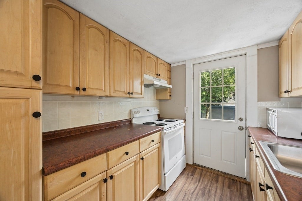 49 Felton Street, Hudson, MA Photo #25