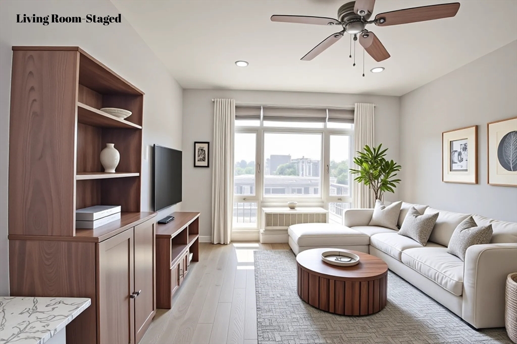 18 Cliveden St 406W