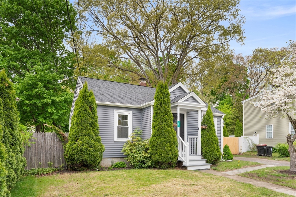 20 Oneida Ave