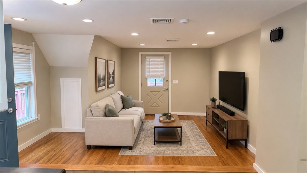 20 Old Providence RD #2, Sutton, MA Photo #9
