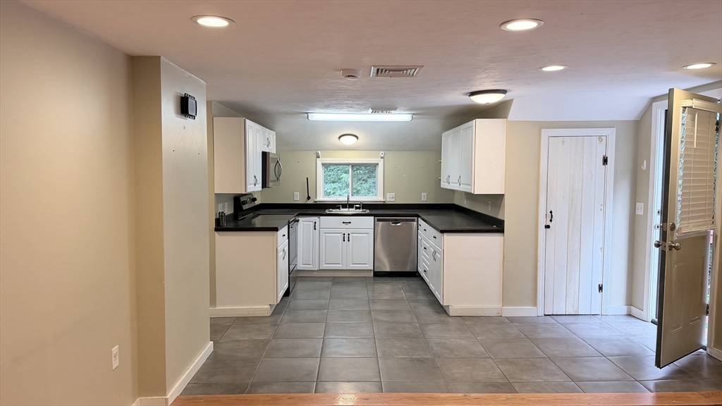20 Old Providence RD #2, Sutton, MA Photo #6