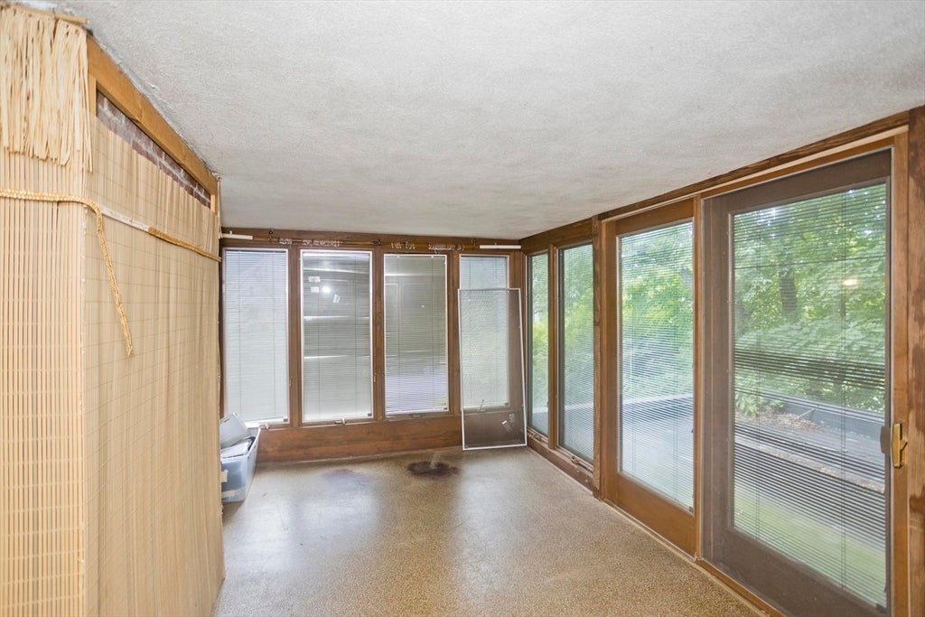 95 Craiwell Ave, West Springfield, MA, 95 Craiwell Ave, West Springfield, MA Photo #18