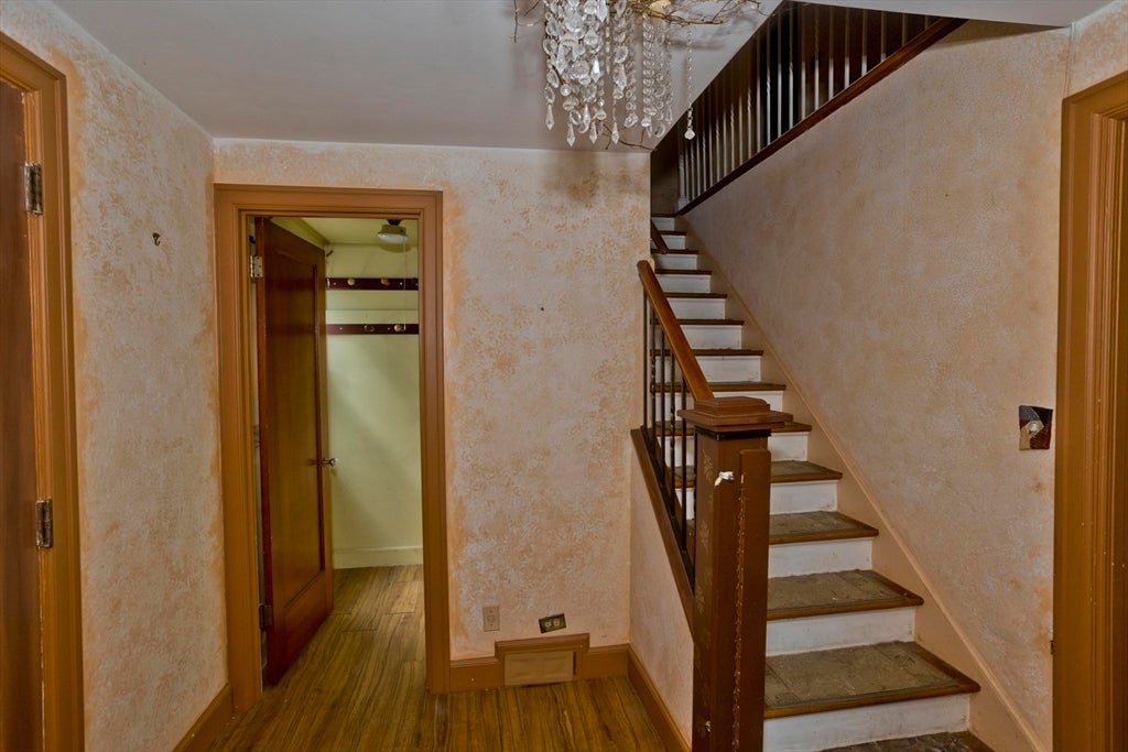 95 Craiwell Ave, West Springfield, MA, 95 Craiwell Ave, West Springfield, MA Photo #11