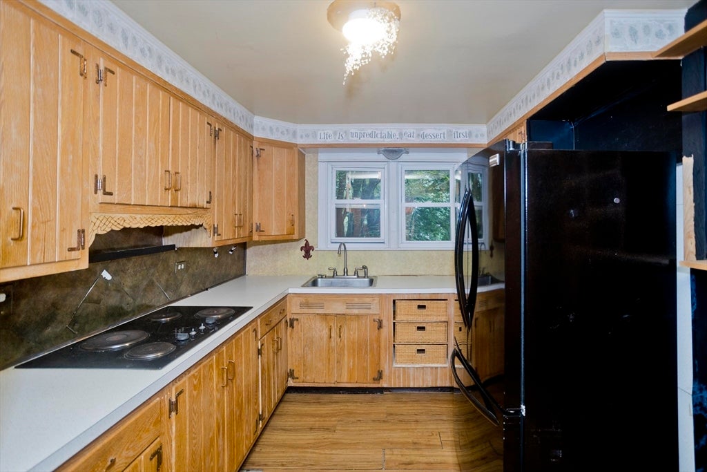 95 Craiwell Ave, West Springfield, MA, 95 Craiwell Ave, West Springfield, MA Photo #2