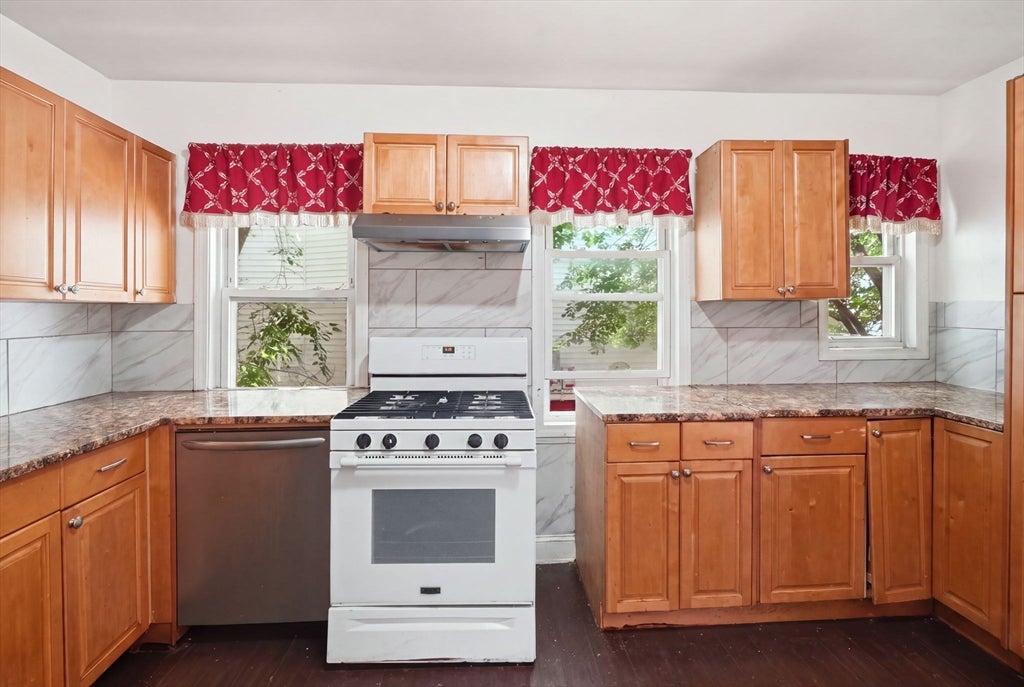 10 Fremont Ave, Everett, MA, 10 Fremont Ave, Everett, MA Photo #18