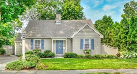 21 Philbrick Rd Newton MA 02459