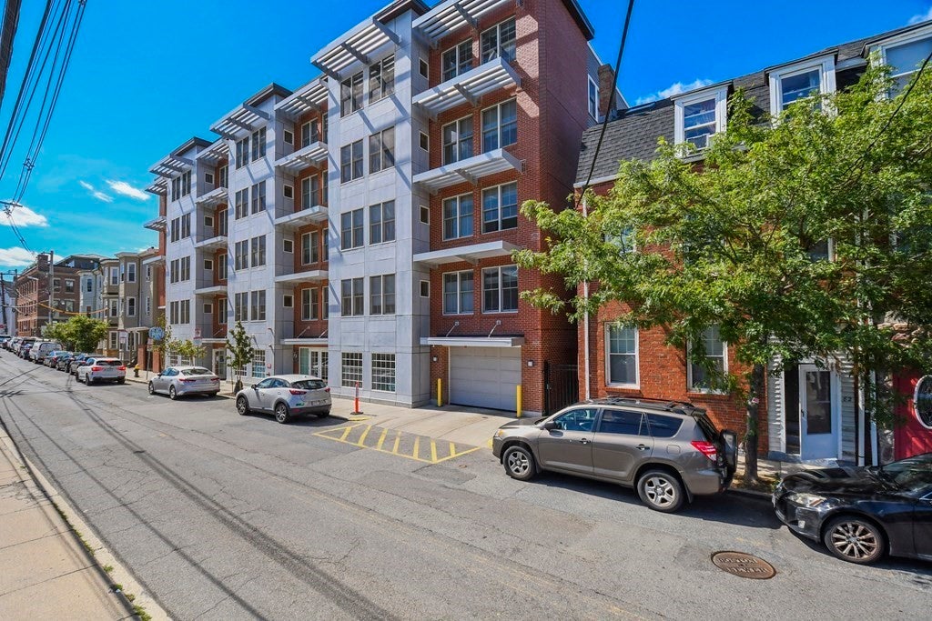 70 Bremen Street