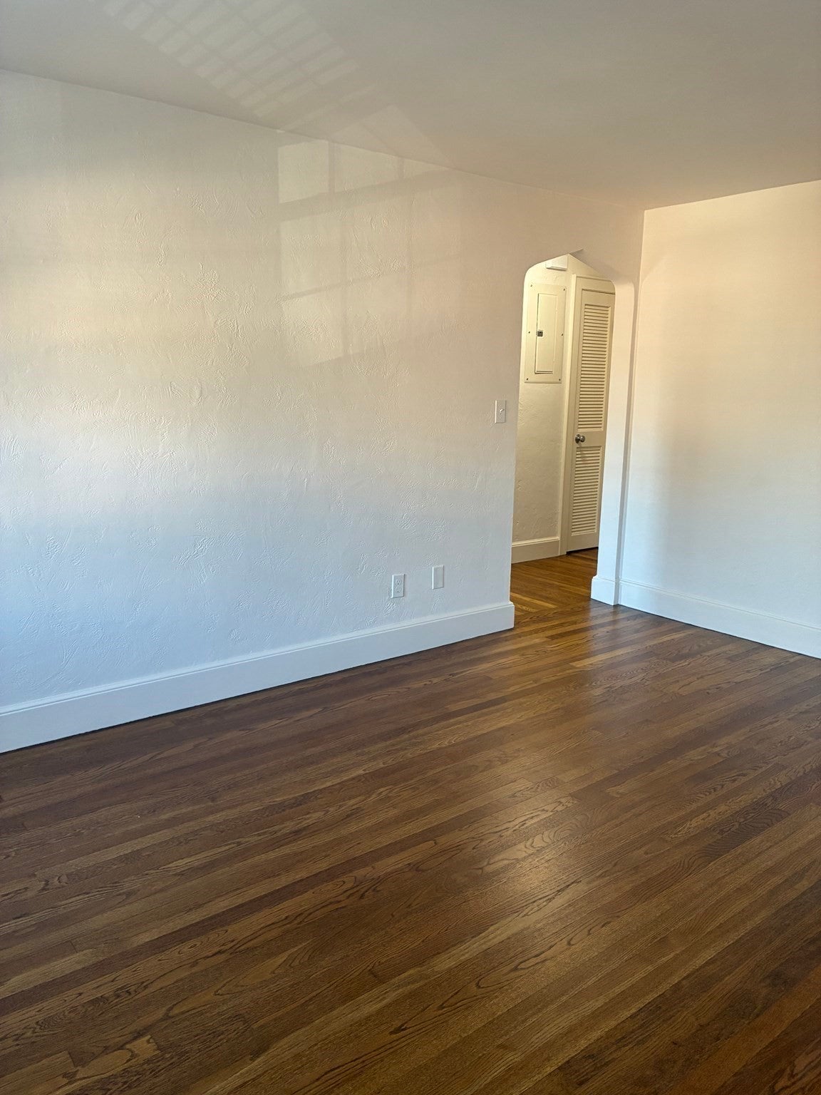 28 Aldrich RD #B, Watertown, MA, 28 Aldrich RD #B, Watertown, MA Photo #2