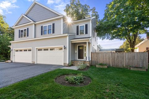 4 Deane 4 Maynard MA 01754