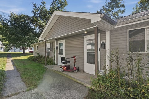 Photo of 152-154 Dorset Street, Springfield, MA 01108 (MLS # 73587647)