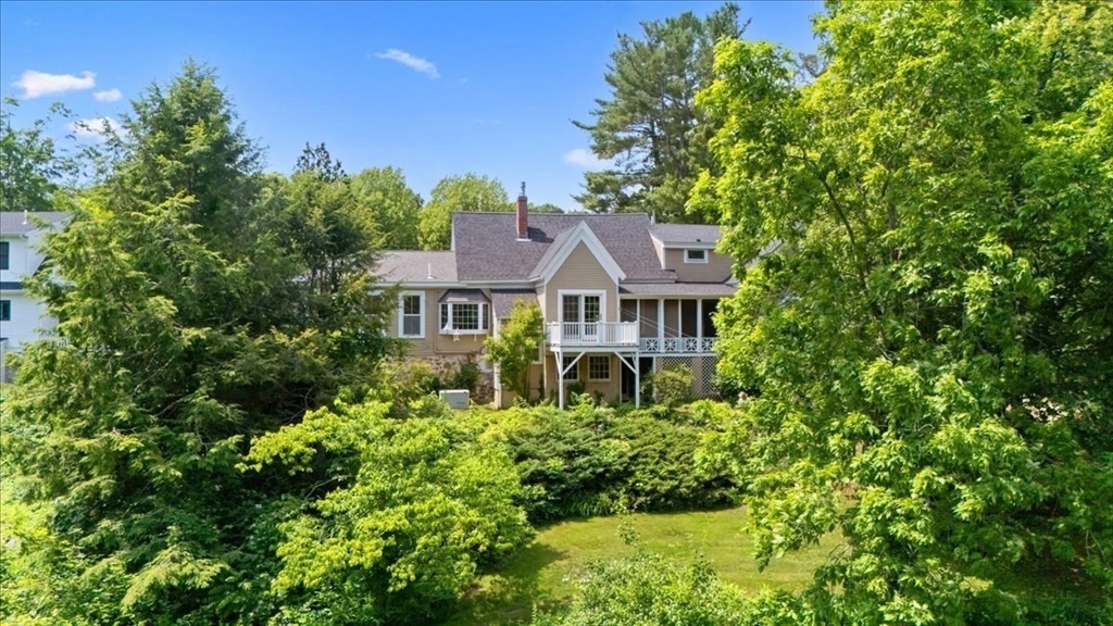 16 River Rd