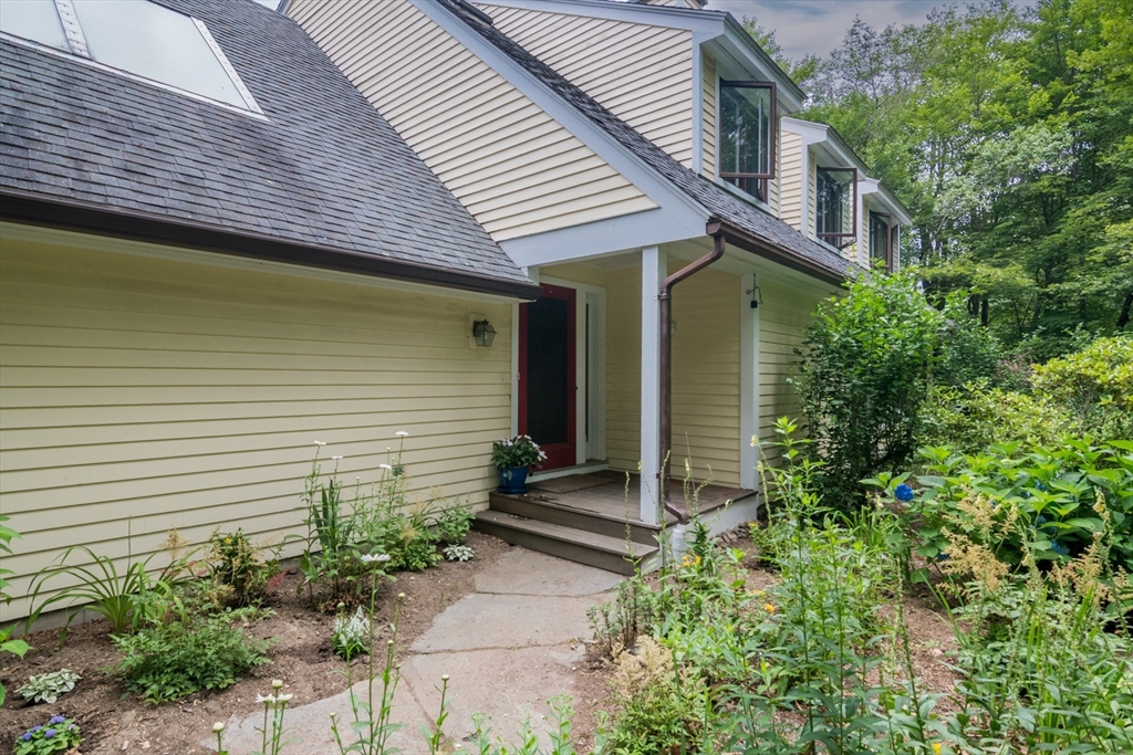 12 High Meadow Rd