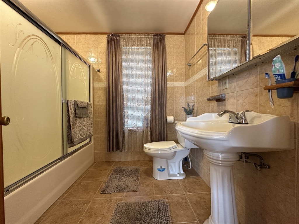 133 Hampden Street, West Springfield, MA Photo #20